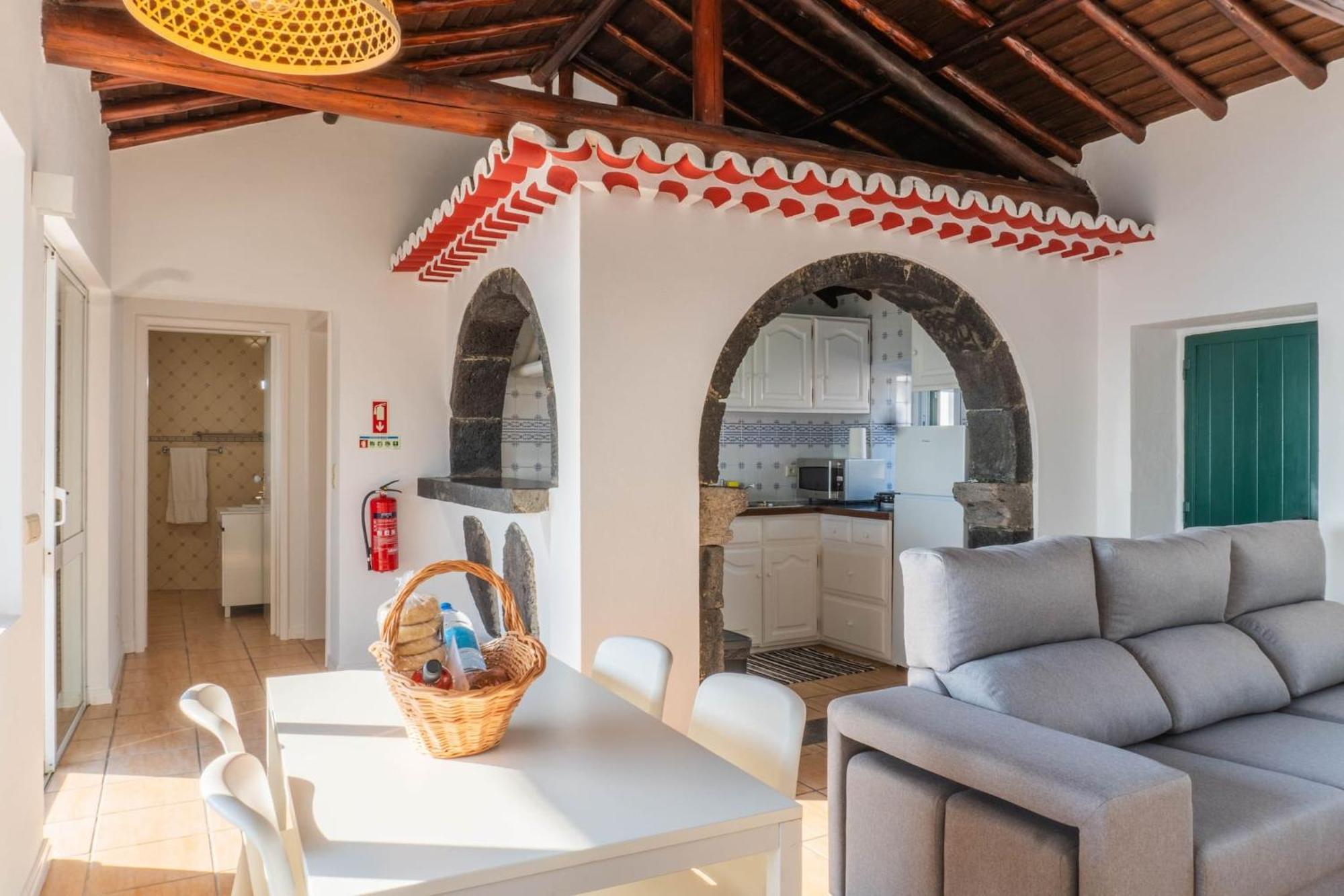 Mosteiros Natural Pool House Εξωτερικό φωτογραφία