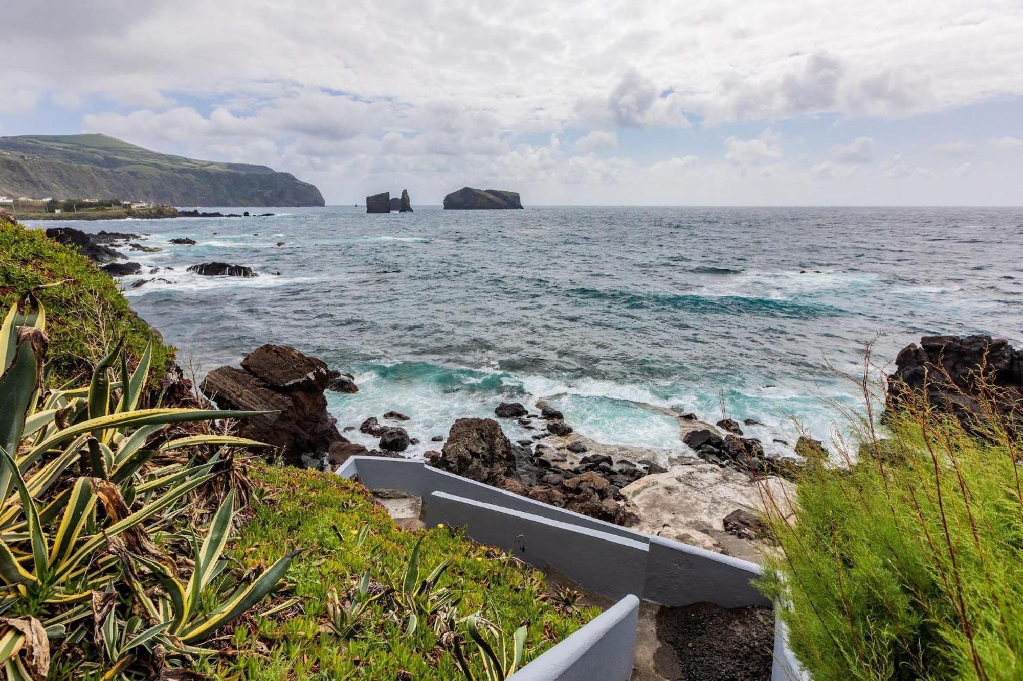 Mosteiros Natural Pool House Βίλα Εξωτερικό φωτογραφία